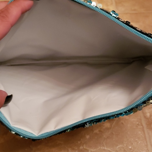 Mermaid Sequin Waterproof Bikini Bag - Picture 4 of 5